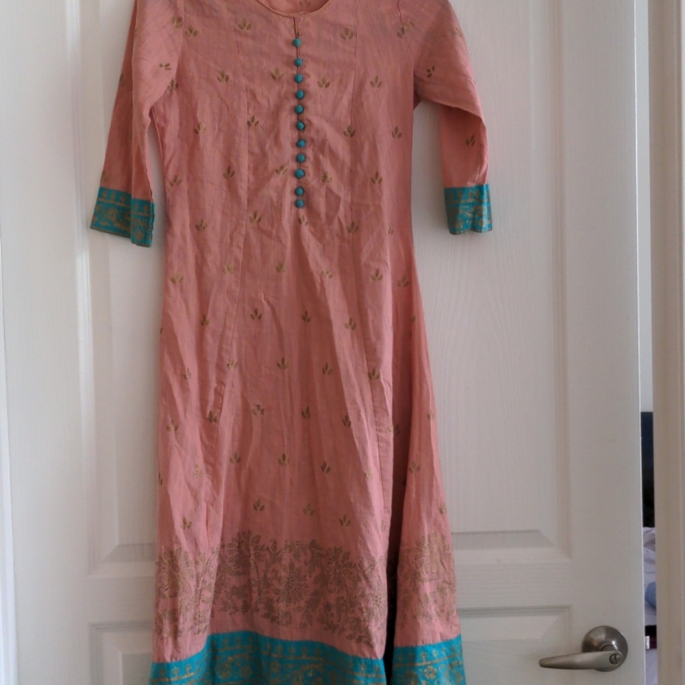 Light pink long dress in size-XS